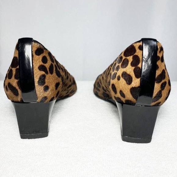 STUART WEITZMAN Leopard Pointy Toe Wedges - Picture 4 of 8